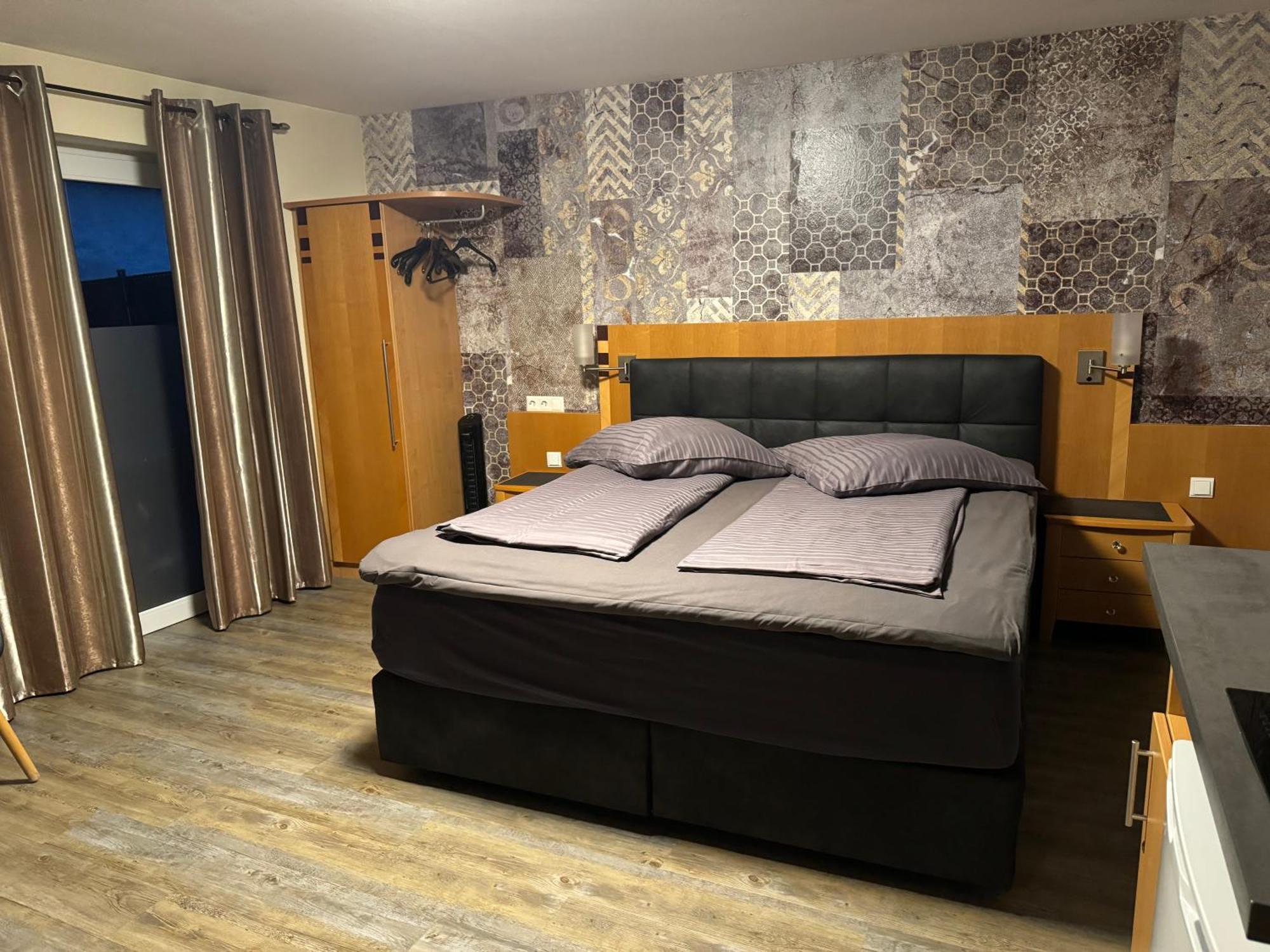 Hotel Mythos "Apartments" Markgröningen Buitenkant foto